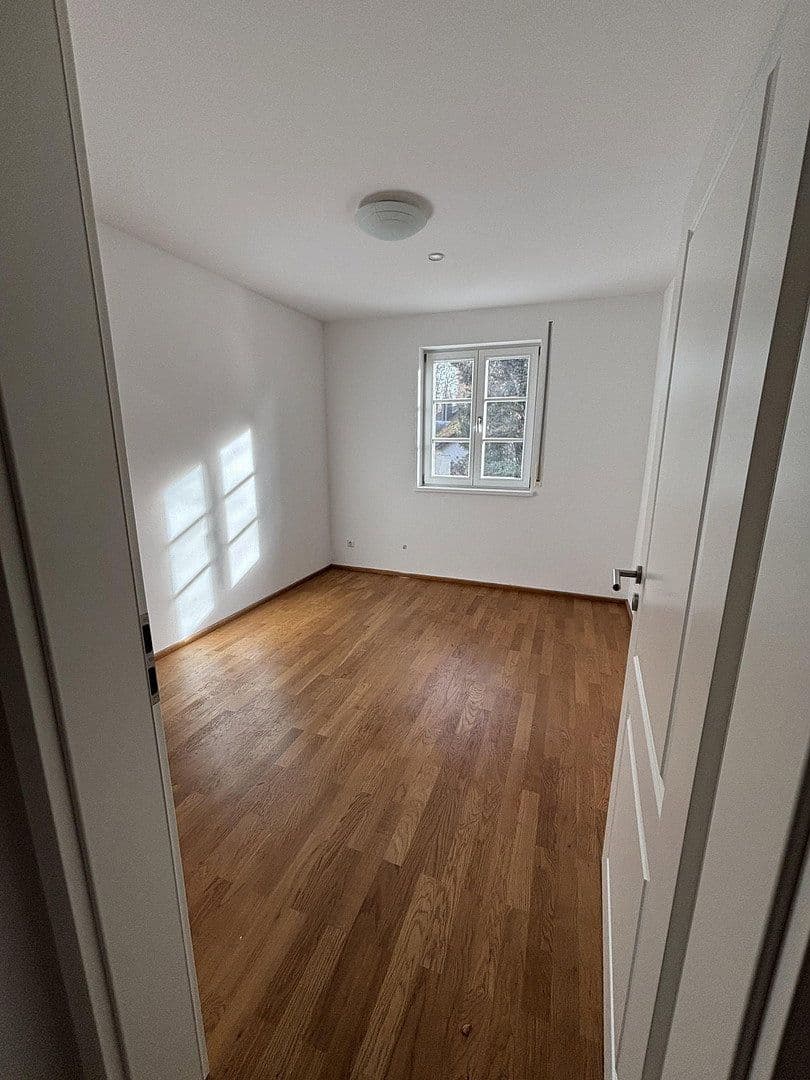 Prodej domu 175 m², pozemek 385 m², Planegg, Bavorsko Prodej domu 175 m², pozemek 385 m², Planegg, Bavorsko
