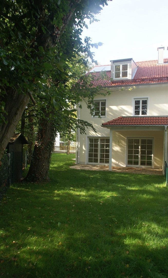 Prodej domu 175 m², pozemek 385 m², Planegg, Bavorsko Prodej domu 175 m², pozemek 385 m², Planegg, Bavorsko