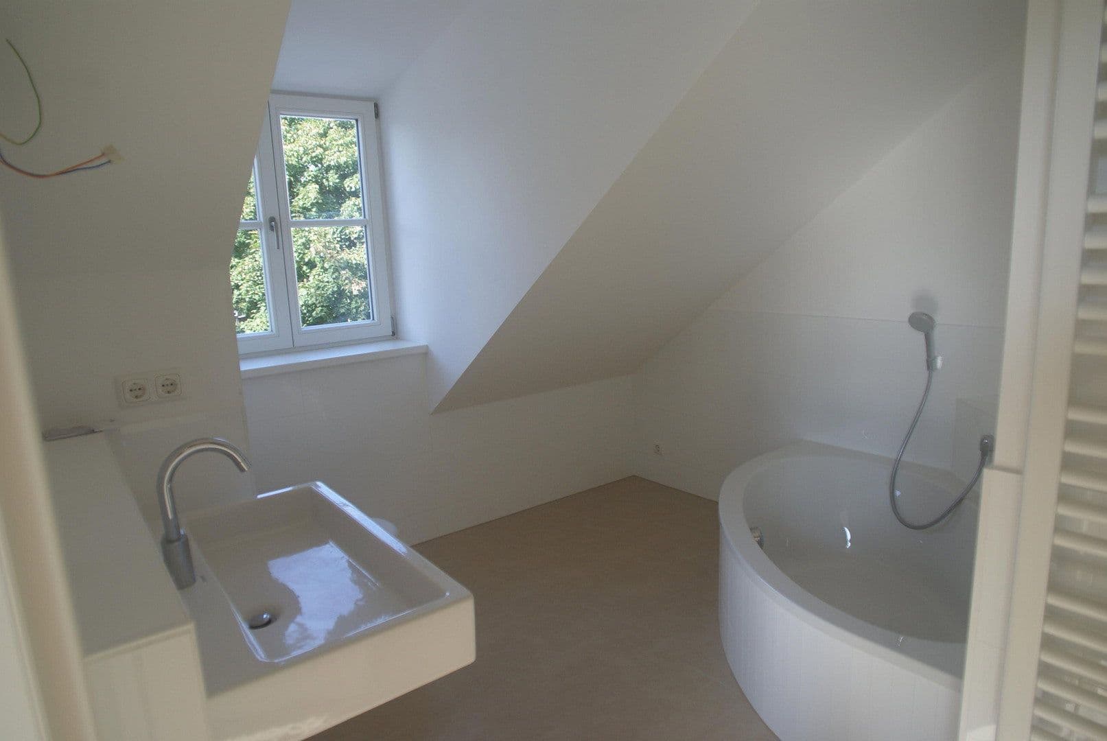 Prodej domu 175 m², pozemek 385 m², Planegg, Bavorsko Prodej domu 175 m², pozemek 385 m², Planegg, Bavorsko