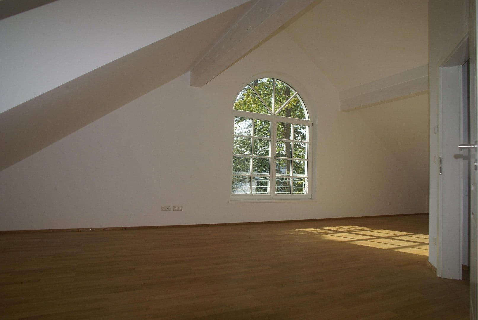 Prodej domu 175 m², pozemek 385 m², Planegg, Bavorsko Prodej domu 175 m², pozemek 385 m², Planegg, Bavorsko