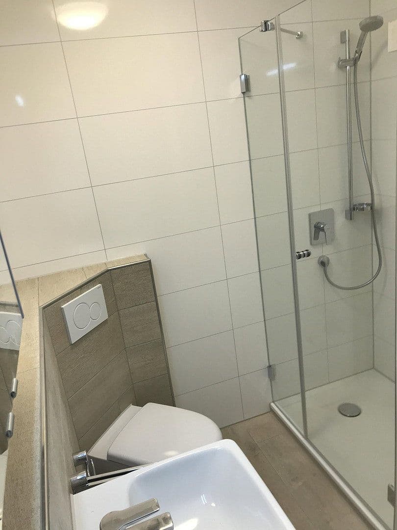 Pronájem bytu 3+1 56 m², Filderstadt, Bádensko-Württembersko Pronájem bytu 3+1 56 m², Filderstadt, Bádensko-Württembersko