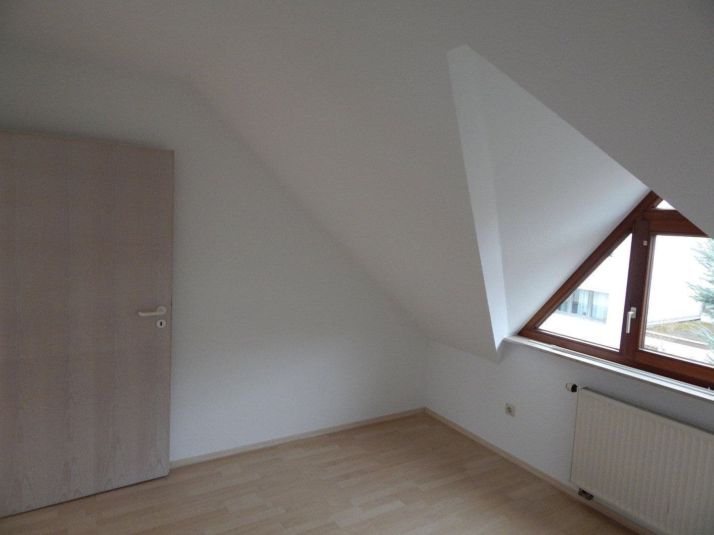Pronájem bytu 3+1 56 m², Filderstadt, Bádensko-Württembersko Pronájem bytu 3+1 56 m², Filderstadt, Bádensko-Württembersko