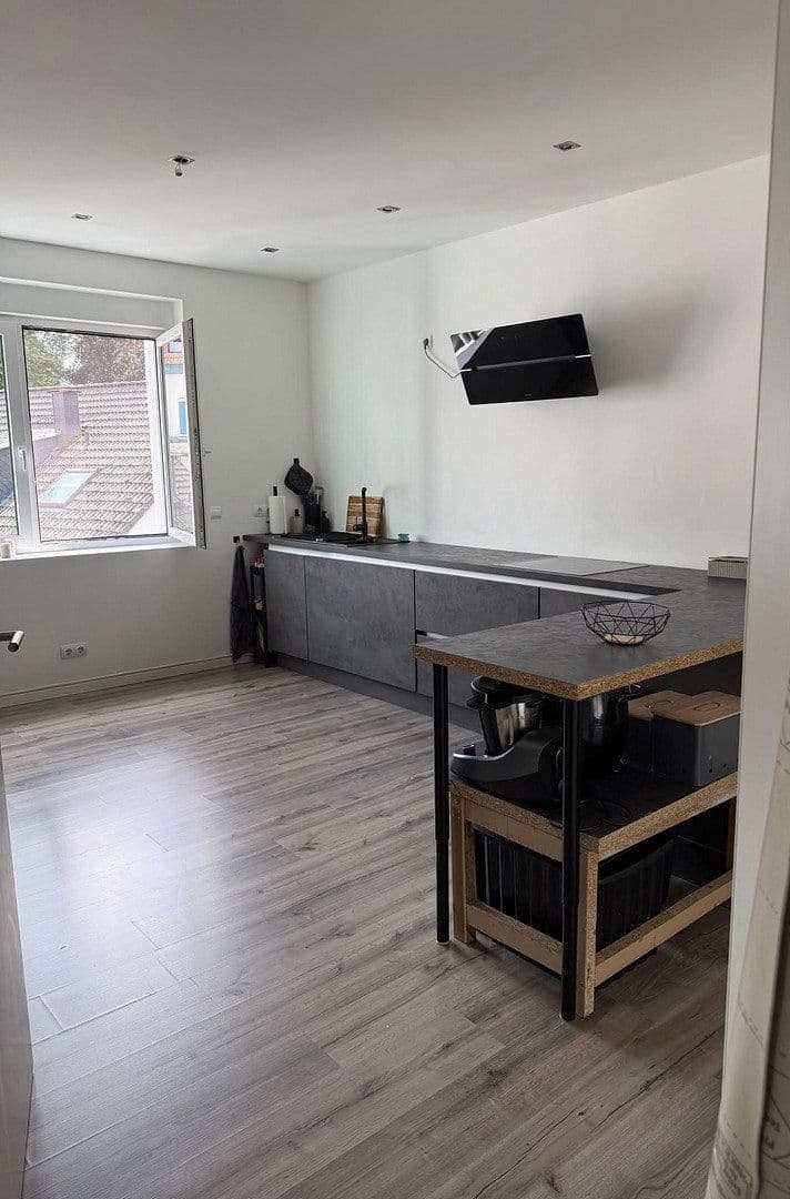 Pronájem bytu 3+1 98 m², Lohmühlenstraße 2, Lüdenscheid, Severní Porýní-Vestfálsko Pronájem bytu 3+1 98 m², Lohmühlenstraße 2, Lüdenscheid, Severní Porýní-Vestfálsko