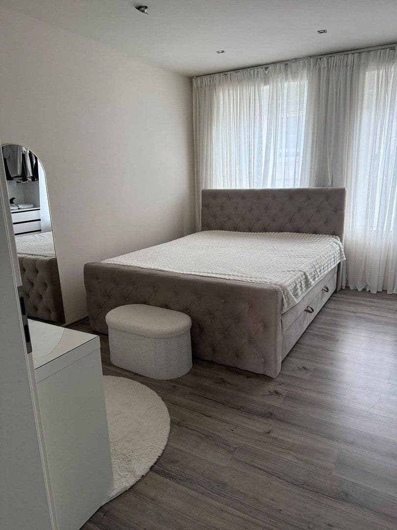 Pronájem bytu 3+1 98 m², Lohmühlenstraße 2, Lüdenscheid, Severní Porýní-Vestfálsko Pronájem bytu 3+1 98 m², Lohmühlenstraße 2, Lüdenscheid, Severní Porýní-Vestfálsko