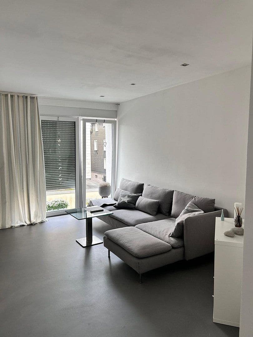 Pronájem bytu 3+1 98 m², Lohmühlenstraße 2, Lüdenscheid, Severní Porýní-Vestfálsko Pronájem bytu 3+1 98 m², Lohmühlenstraße 2, Lüdenscheid, Severní Porýní-Vestfálsko