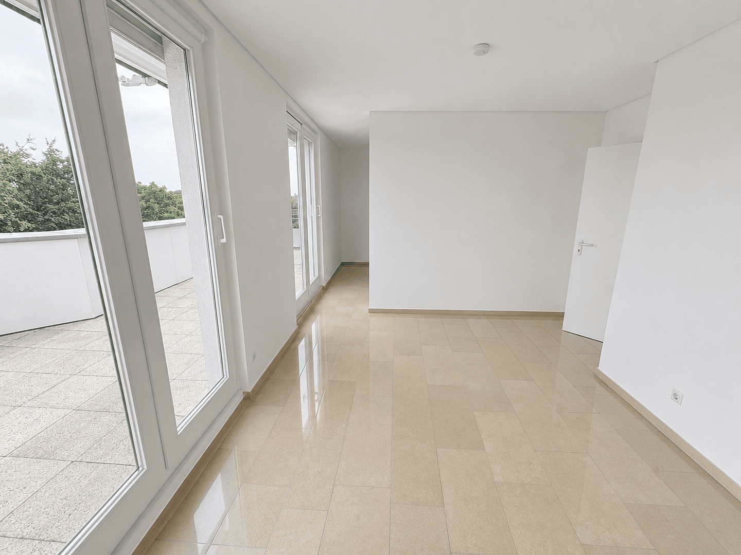 Prodej bytu 3+1 160 m², Uerdingerstrasse 421, Krefeld, Severní Porýní-Vestfálsko Prodej bytu 3+1 160 m², Uerdingerstrasse 421, Krefeld, Severní Porýní-Vestfálsko