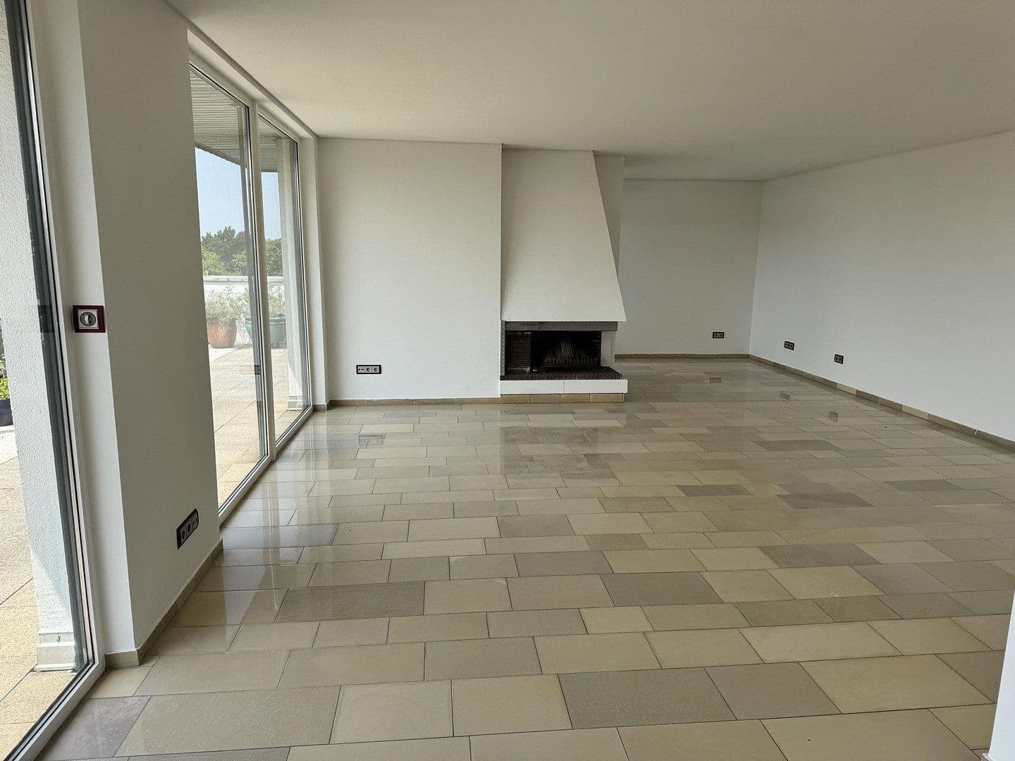 Prodej bytu 3+1 160 m², Uerdingerstrasse 421, Krefeld, Severní Porýní-Vestfálsko Prodej bytu 3+1 160 m², Uerdingerstrasse 421, Krefeld, Severní Porýní-Vestfálsko