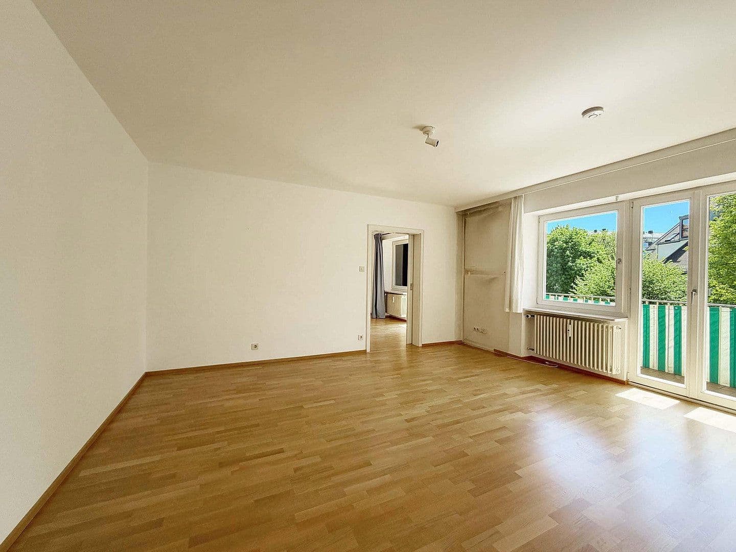 Prodej bytu 2+1 71 m², Sommerstr. 9, München, Bavorsko Prodej bytu 2+1 71 m², Sommerstr. 9, München, Bavorsko