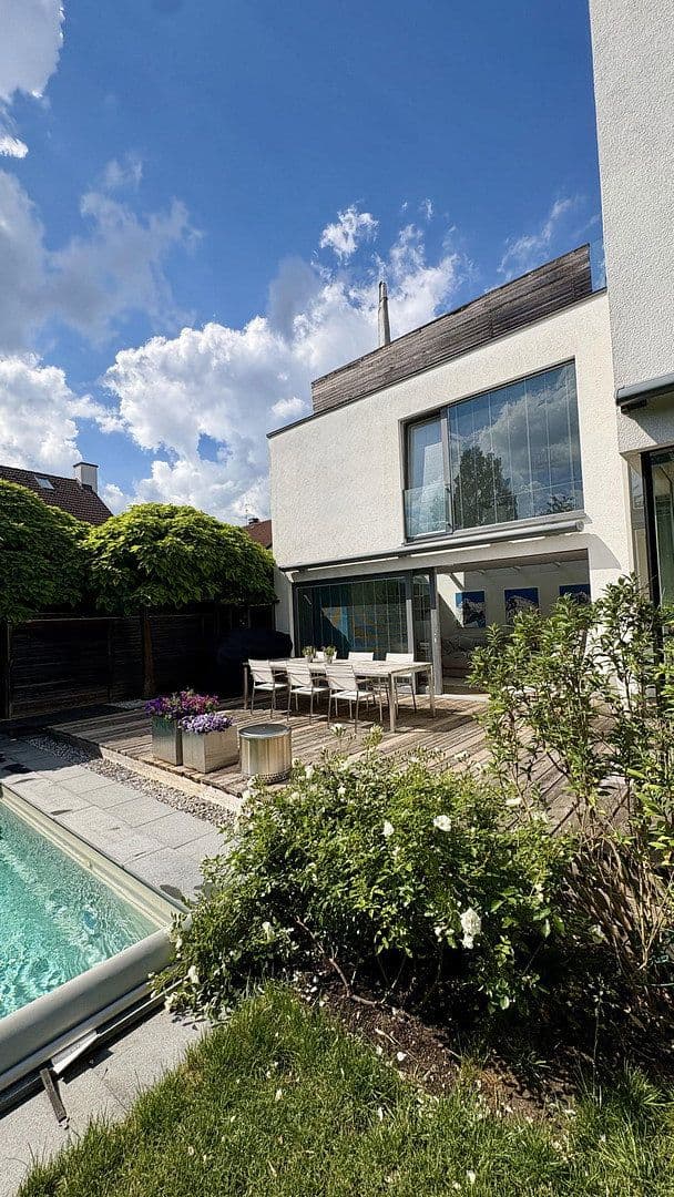 Prodej domu 220 m², pozemek 430 m², Regensbsurg, Bavorsko Prodej domu 220 m², pozemek 430 m², Regensbsurg, Bavorsko