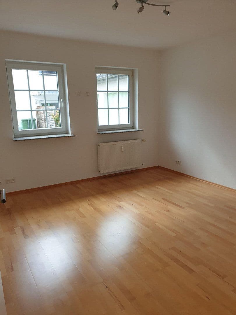 Pronájem bytu 3+1 93 m², Heusenstamm, Hessen Pronájem bytu 3+1 93 m², Heusenstamm, Hessen