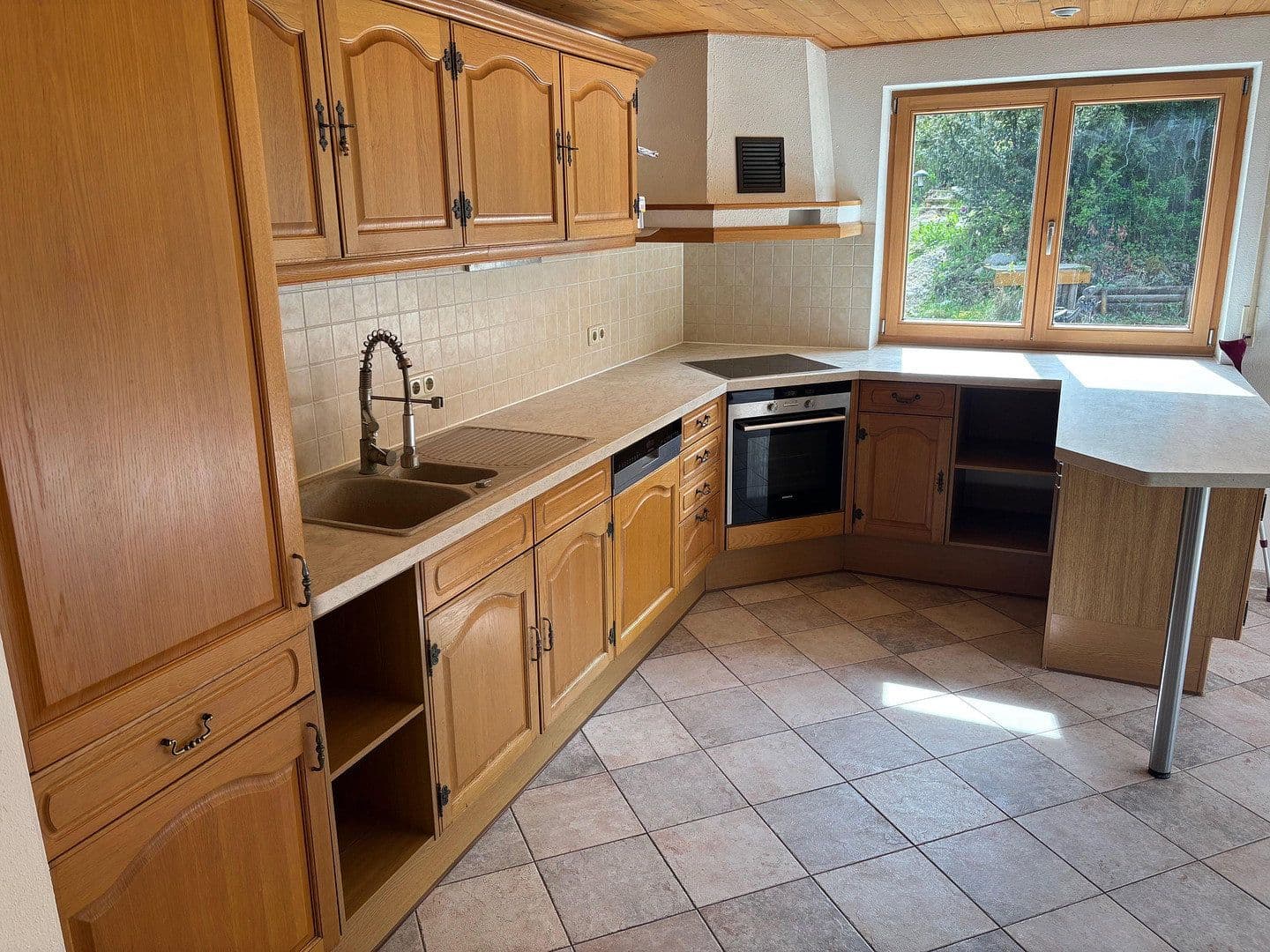 Prodej domu 218 m², pozemek 496 m², Adalbert-Stifter-Ring 9, Schäftlarn, Bavorsko Prodej domu 218 m², pozemek 496 m², Adalbert-Stifter-Ring 9, Schäftlarn, Bavorsko