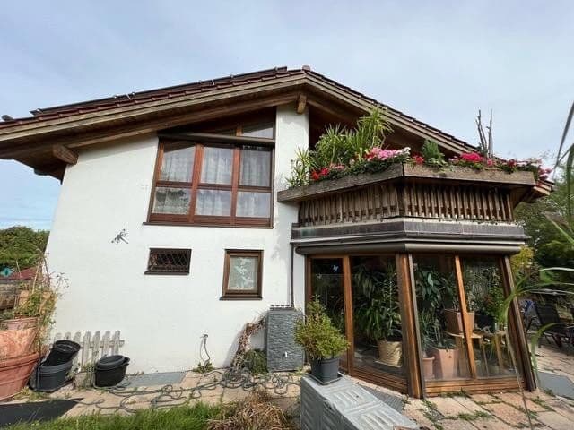 Prodej domu 218 m², pozemek 496 m², Adalbert-Stifter-Ring 9, Schäftlarn, Bavorsko Prodej domu 218 m², pozemek 496 m², Adalbert-Stifter-Ring 9, Schäftlarn, Bavorsko