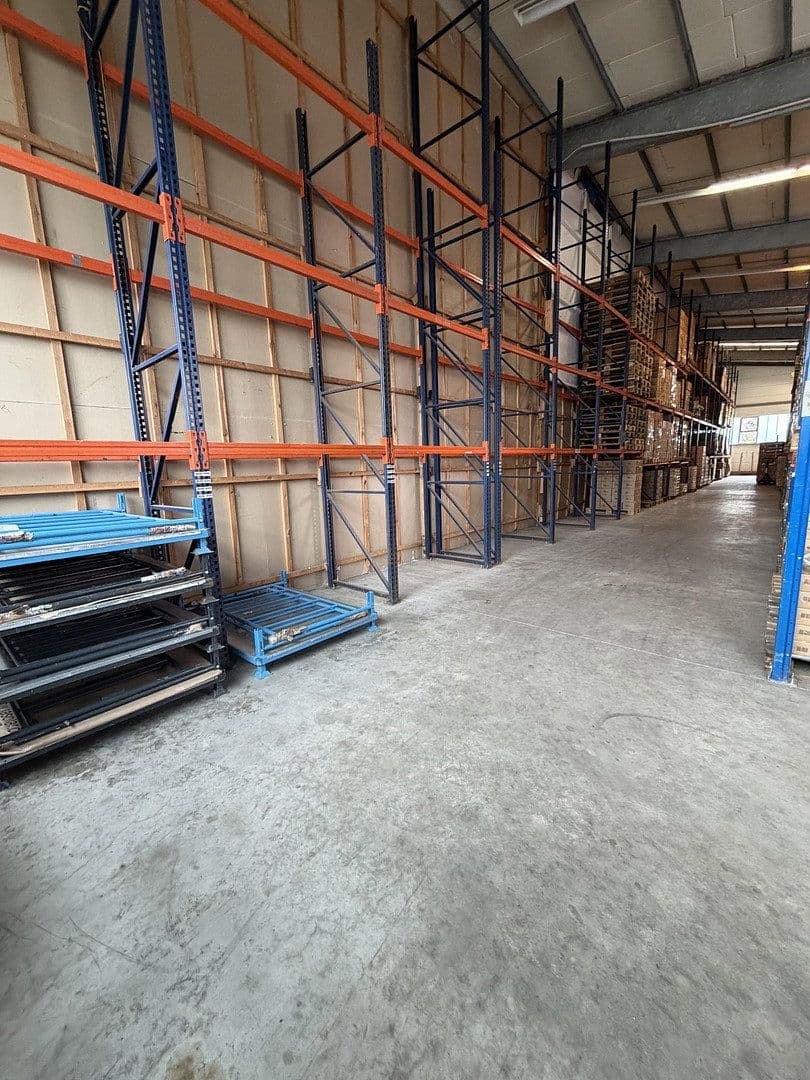Pronájem nebytového prostoru 1.300 m², Neunkirchen-Seelscheid, Severní Porýní-Vestfálsko Pronájem nebytového prostoru 1.300 m², Neunkirchen-Seelscheid, Severní Porýní-Vestfálsko