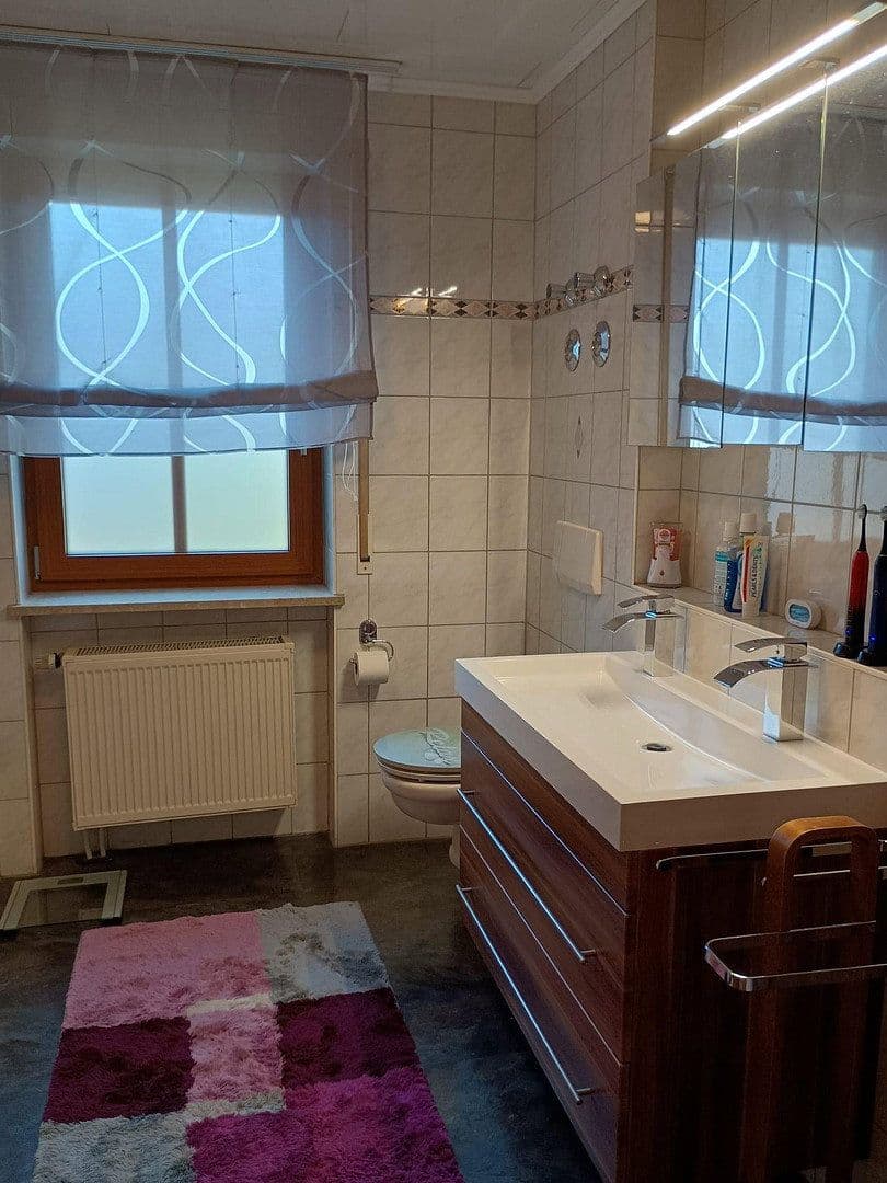 Prodej domu 240 m², pozemek 800 m², Dingolfing, Bavorsko Prodej domu 240 m², pozemek 800 m², Dingolfing, Bavorsko