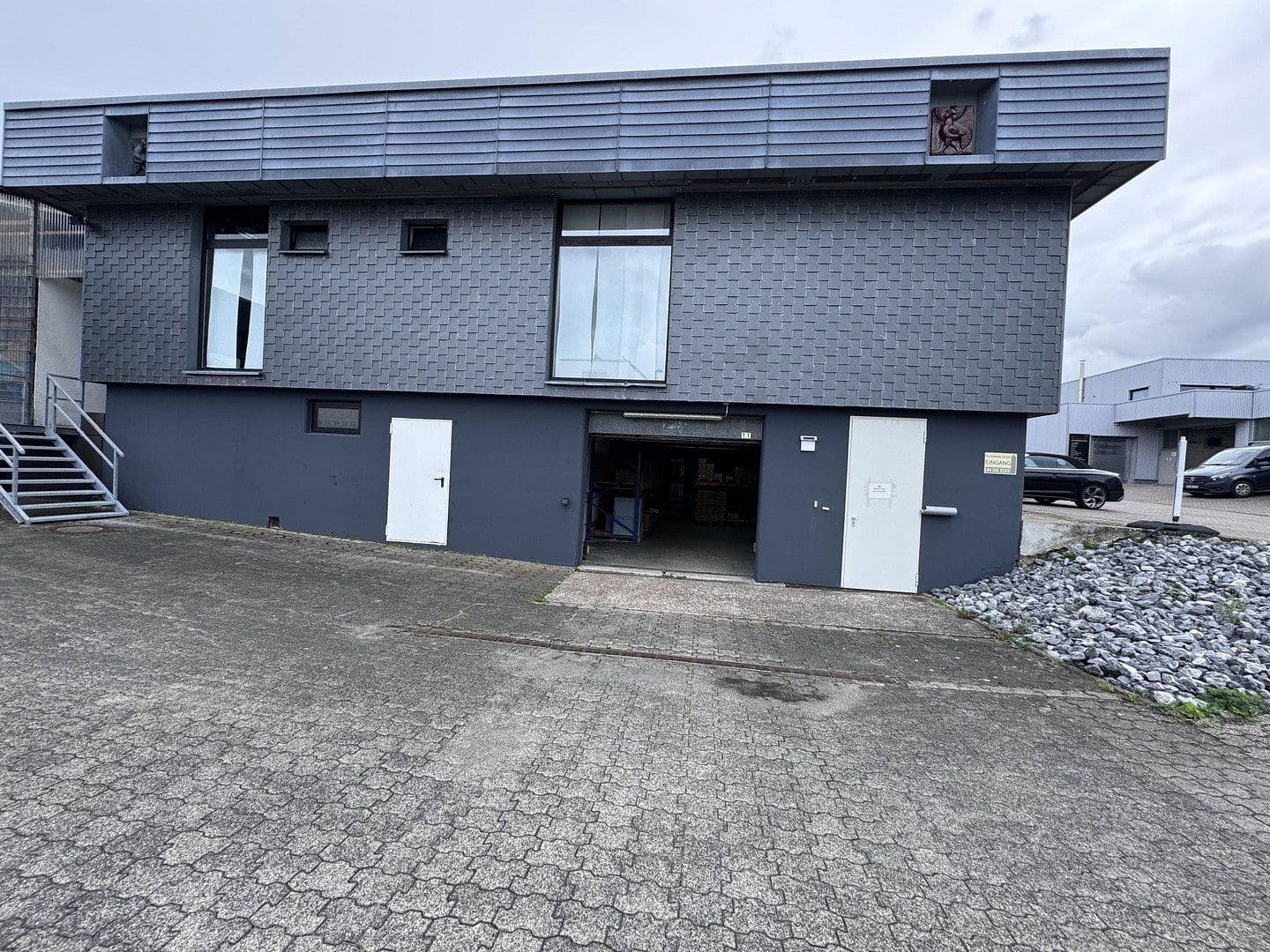 Pronájem nebytového prostoru 400 m², Humboldtstraße, 9-11, Neunkirchen-Seelscheid, Severní Porýní-Vestfálsko Pronájem nebytového prostoru 400 m², Humboldtstraße, 9-11, Neunkirchen-Seelscheid, Severní Porýní-Vestfálsko