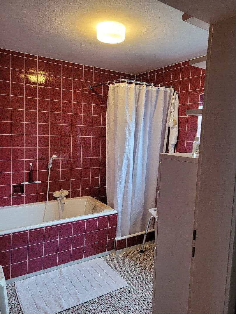 Prodej domu 120 m², pozemek 555 m², Groß-Umstadt, Hessen Prodej domu 120 m², pozemek 555 m², Groß-Umstadt, Hessen