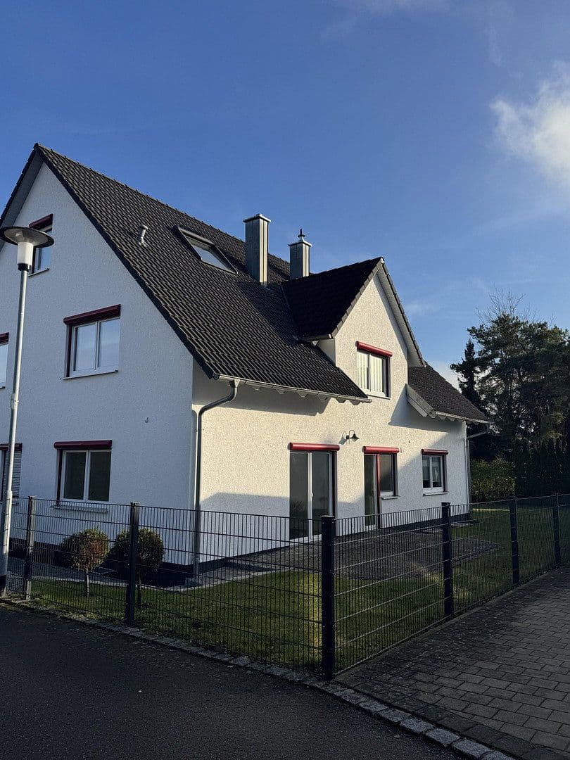 Prodej domu 275 m², pozemek 644 m², Dillingen an der Donau, Bavorsko Prodej domu 275 m², pozemek 644 m², Dillingen an der Donau, Bavorsko