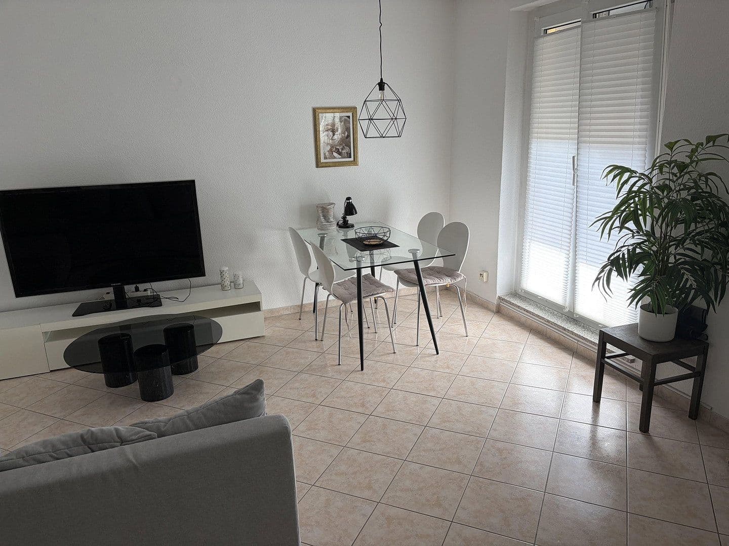 Pronájem bytu 2+1 49 m², Voltastraße 57, Frankfurt am Main, Hessen Pronájem bytu 2+1 49 m², Voltastraße 57, Frankfurt am Main, Hessen