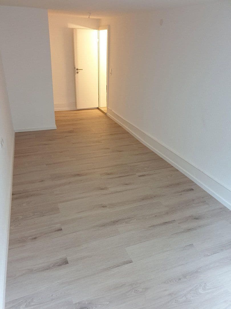 Pronájem bytu 3+1 77 m², Königstrasse 81, Rottenburg am Neckar, Bádensko-Württembersko Pronájem bytu 3+1 77 m², Königstrasse 81, Rottenburg am Neckar, Bádensko-Württembersko