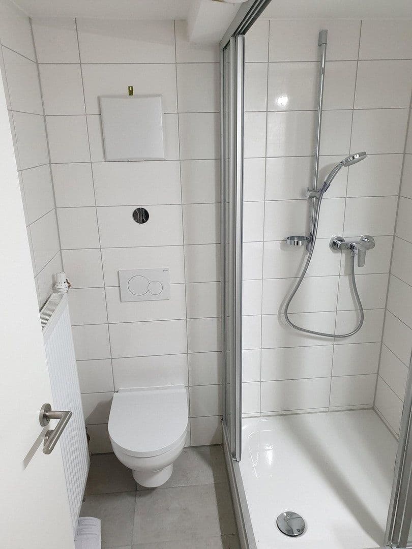 Pronájem bytu 3+1 77 m², Königstrasse 81, Rottenburg am Neckar, Bádensko-Württembersko Pronájem bytu 3+1 77 m², Königstrasse 81, Rottenburg am Neckar, Bádensko-Württembersko
