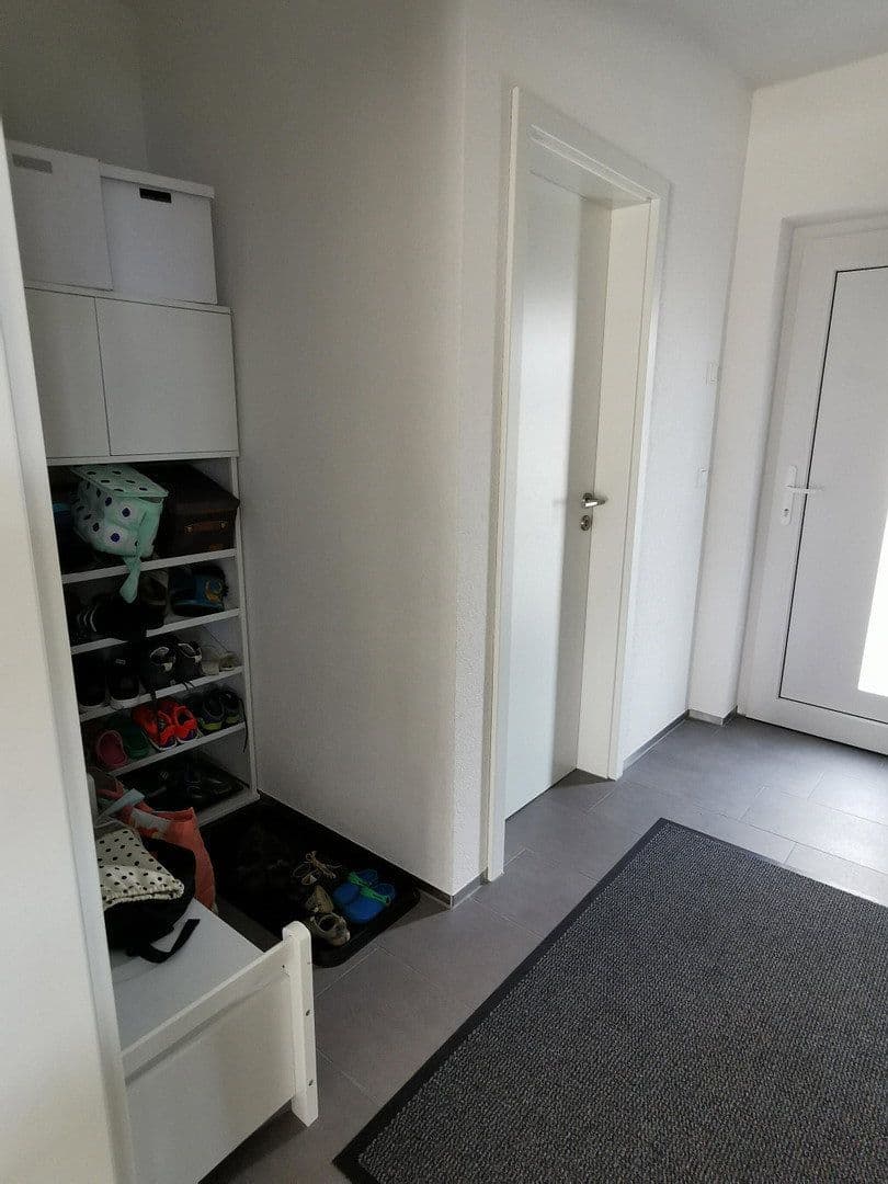 Pronájem domu 146 m², pozemek 266 m², Ellwangen (Jagst), Bádensko-Württembersko Pronájem domu 146 m², pozemek 266 m², Ellwangen (Jagst), Bádensko-Württembersko