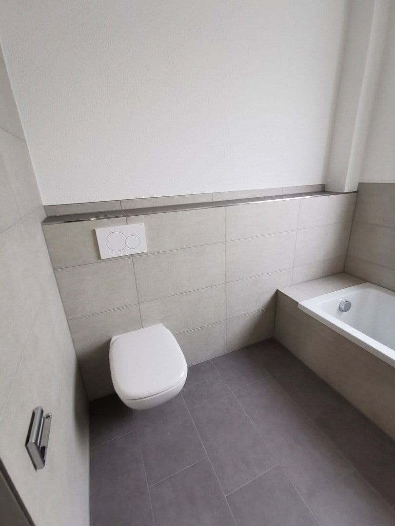 Pronájem domu 146 m², pozemek 266 m², Ellwangen (Jagst), Bádensko-Württembersko Pronájem domu 146 m², pozemek 266 m², Ellwangen (Jagst), Bádensko-Württembersko