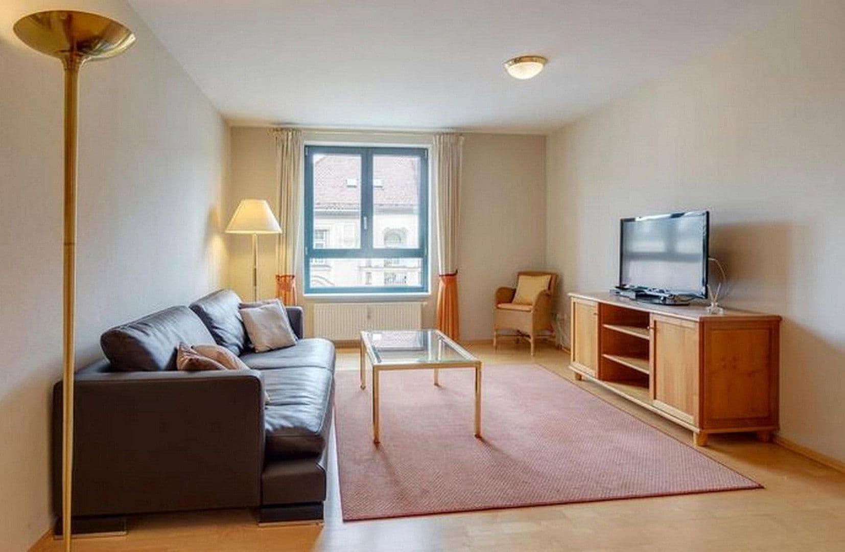 Pronájem bytu 2+1 66 m², Dorotheenstraße 41, Berlin, Berlín Pronájem bytu 2+1 66 m², Dorotheenstraße 41, Berlin, Berlín