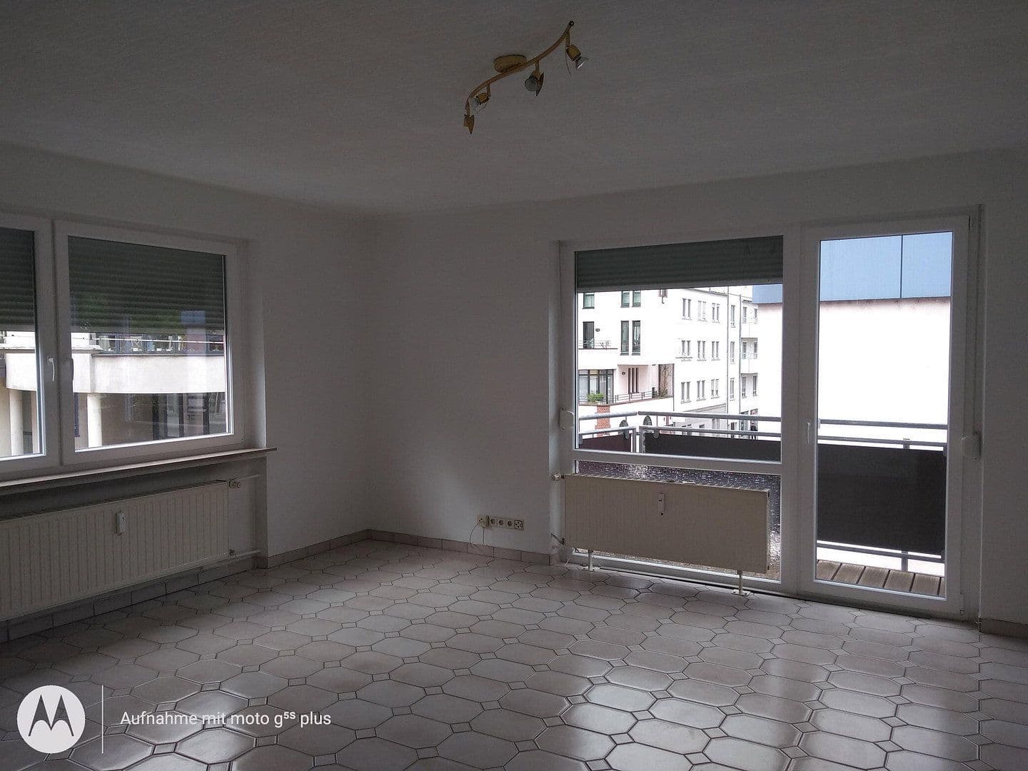 Pronájem bytu 2+1 63 m², Saarbrücken, Země Sársko Pronájem bytu 2+1 63 m², Saarbrücken, Země Sársko