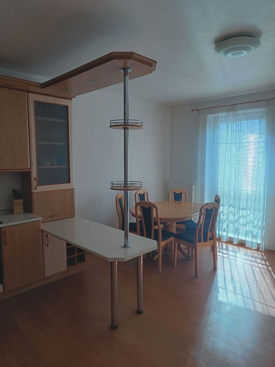 Pronájem bytu 3+kk 73 m², Radyňská, Plzeň, Plzeňský kraj Pronájem bytu 3+kk 73 m², Radyňská, Plzeň, Plzeňský kraj