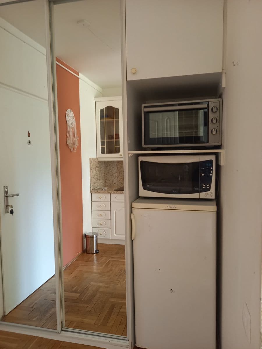 Pronájem bytu 2+kk 35 m², Murgašova, Praha, Praha Pronájem bytu 2+kk 35 m², Murgašova, Praha, Praha