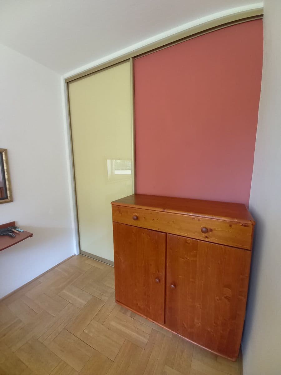 Pronájem bytu 2+kk 35 m², Murgašova, Praha, Praha Pronájem bytu 2+kk 35 m², Murgašova, Praha, Praha
