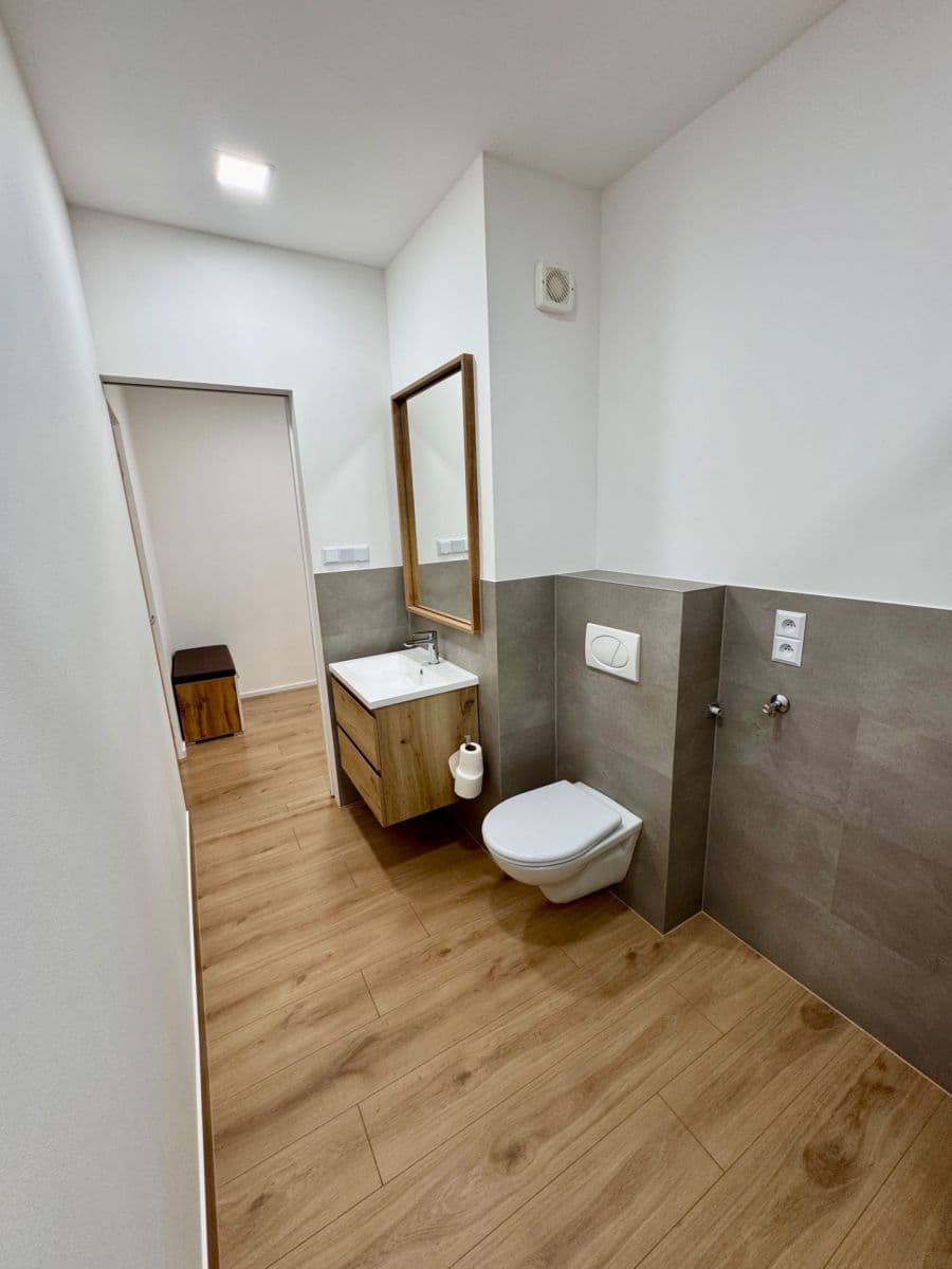 Prodej bytu 3+1 66 m², Pod Hůrkou, Klatovy, Plzeňský kraj Prodej bytu 3+1 66 m², Pod Hůrkou, Klatovy, Plzeňský kraj