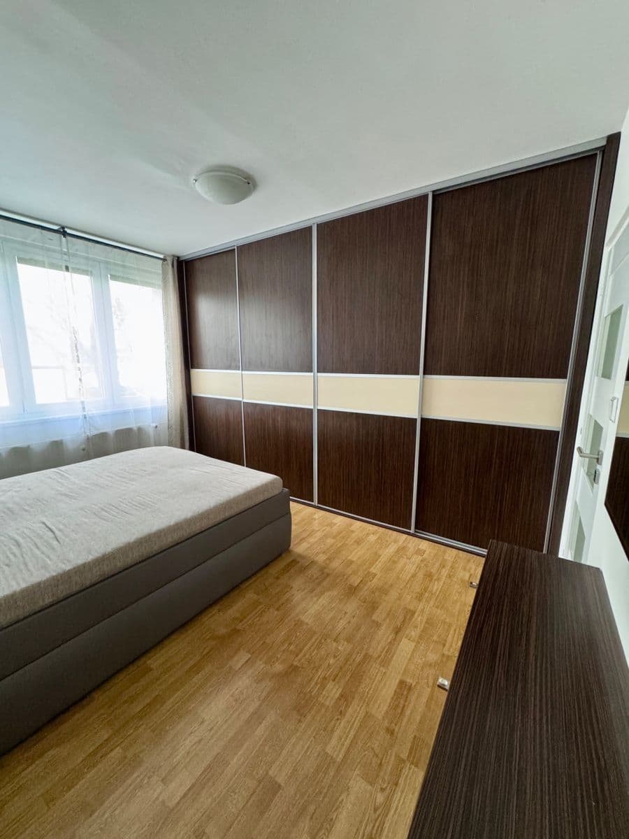 Prodej bytu 3+1 66 m², Pod Hůrkou, Klatovy, Plzeňský kraj Prodej bytu 3+1 66 m², Pod Hůrkou, Klatovy, Plzeňský kraj