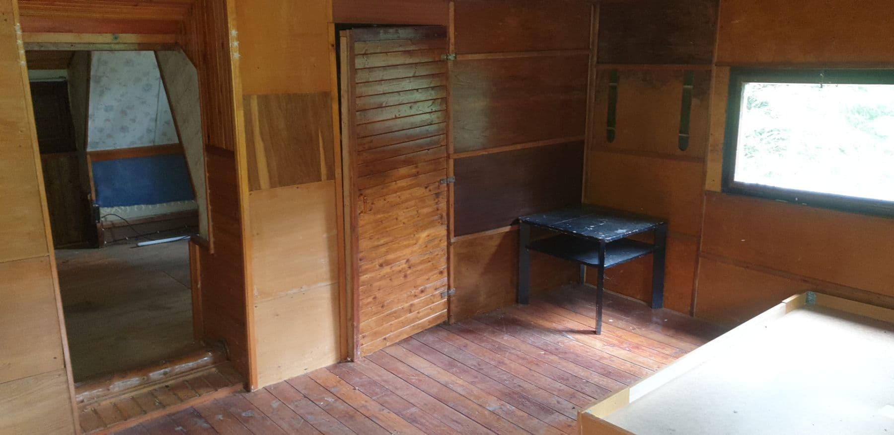 Prodej chaty, chalupy 70 m², pozemek 446 m², Čisovice, Středočeský kraj Prodej chaty, chalupy 70 m², pozemek 446 m², Čisovice, Středočeský kraj