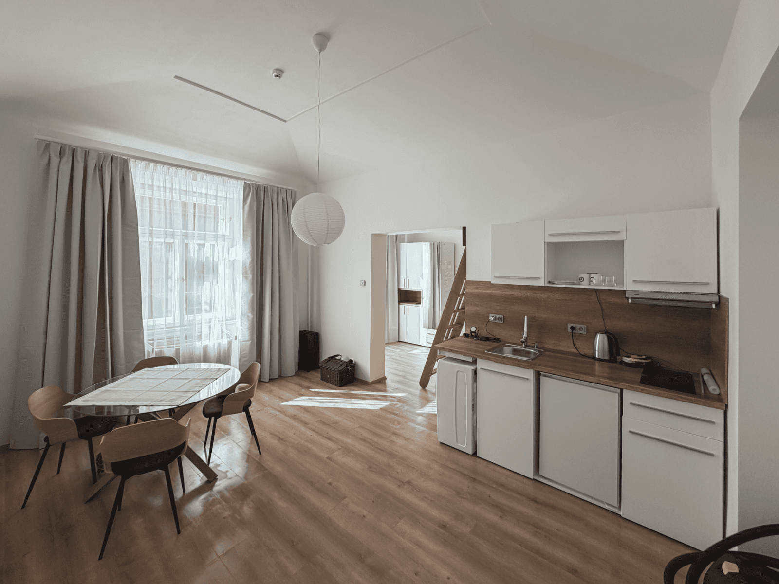 Pronájem bytu 1+1 41 m², Sokolská, Praha, Praha Pronájem bytu 1+1 41 m², Sokolská, Praha, Praha