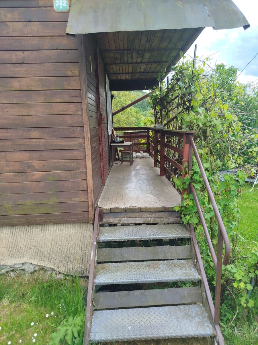 Prodej chaty, chalupy 25 m², pozemek 400 m², Děčín, Ústecký kraj Prodej chaty, chalupy 25 m², pozemek 400 m², Děčín, Ústecký kraj