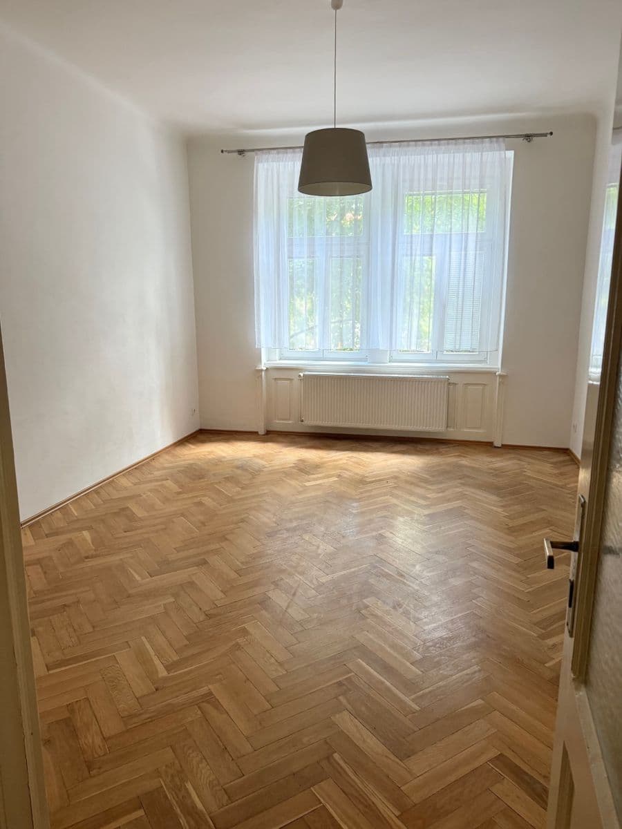 Pronájem bytu 2+1 78 m², Ruská, Praha, Praha Pronájem bytu 2+1 78 m², Ruská, Praha, Praha