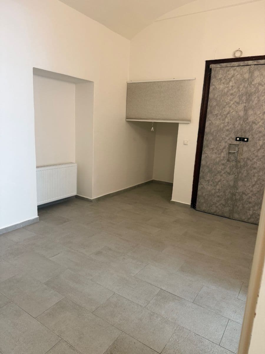 Pronájem bytu 2+1 78 m², Ruská, Praha, Praha Pronájem bytu 2+1 78 m², Ruská, Praha, Praha