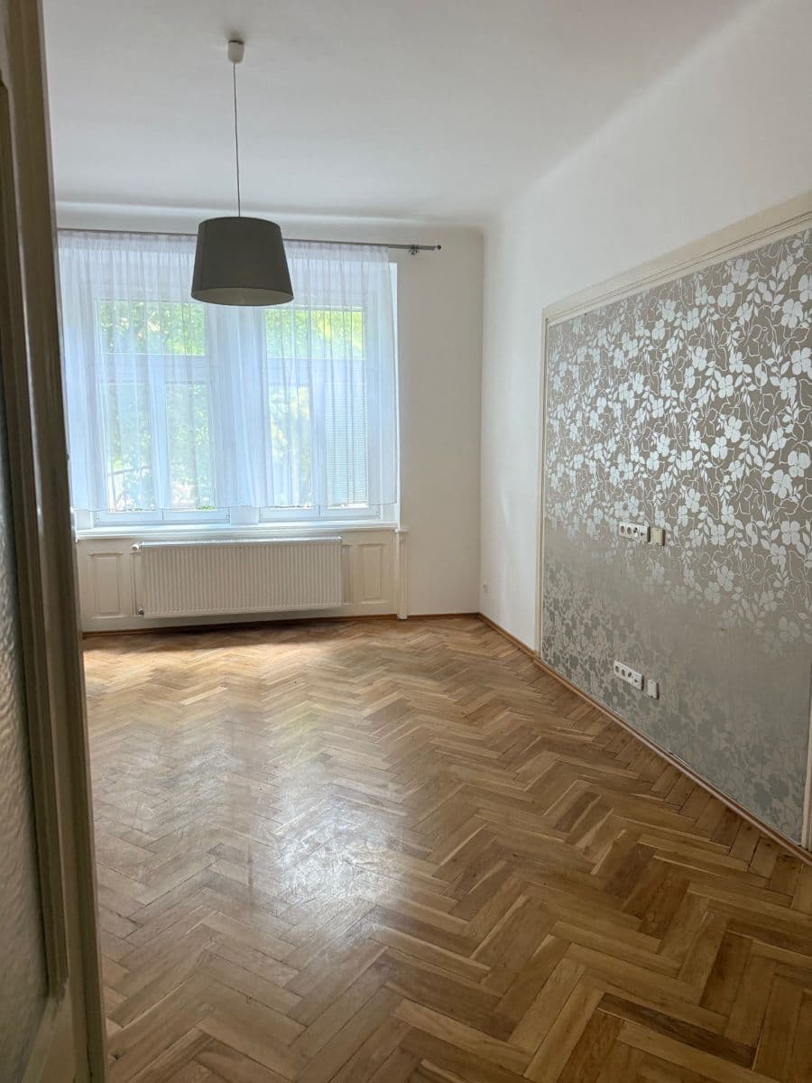 Pronájem bytu 2+1 78 m², Ruská, Praha, Praha Pronájem bytu 2+1 78 m², Ruská, Praha, Praha