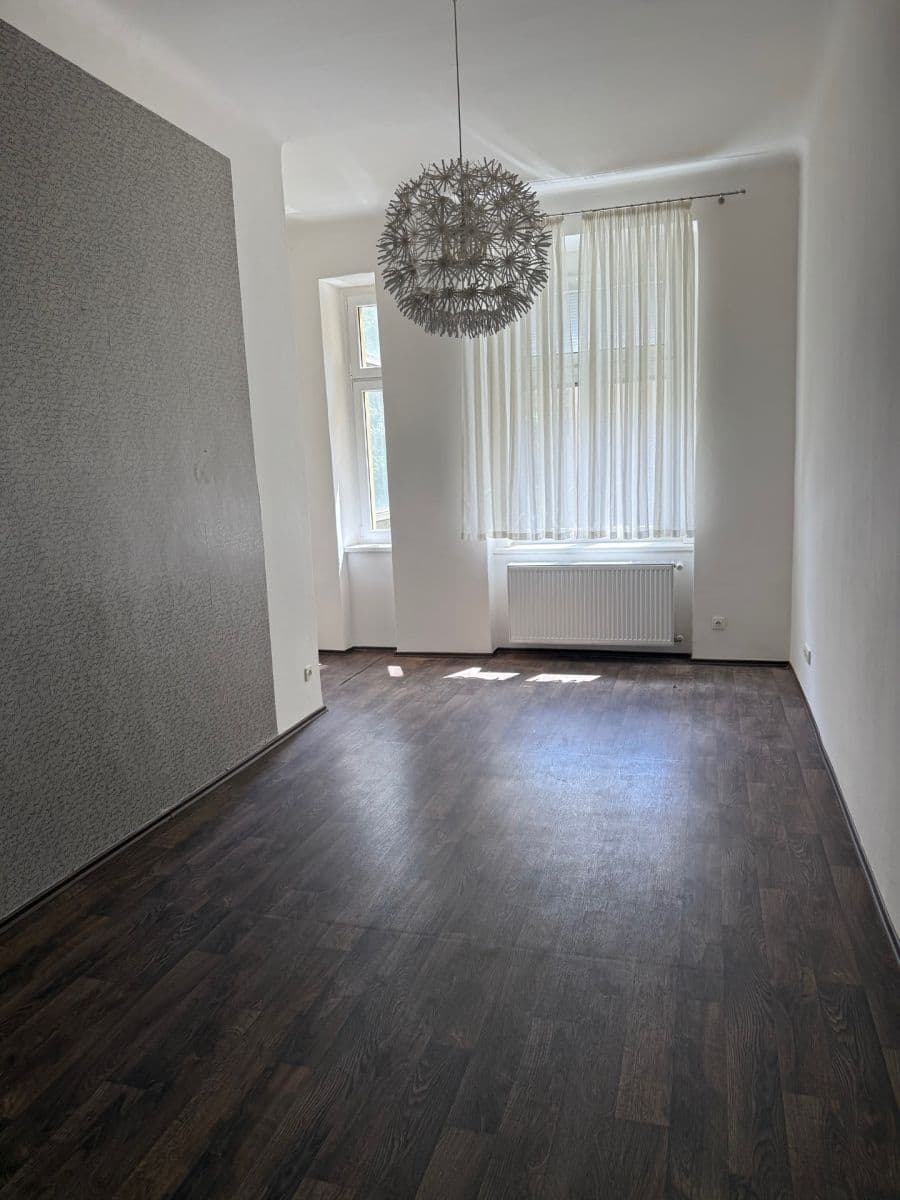 Pronájem bytu 2+1 78 m², Ruská, Praha, Praha Pronájem bytu 2+1 78 m², Ruská, Praha, Praha