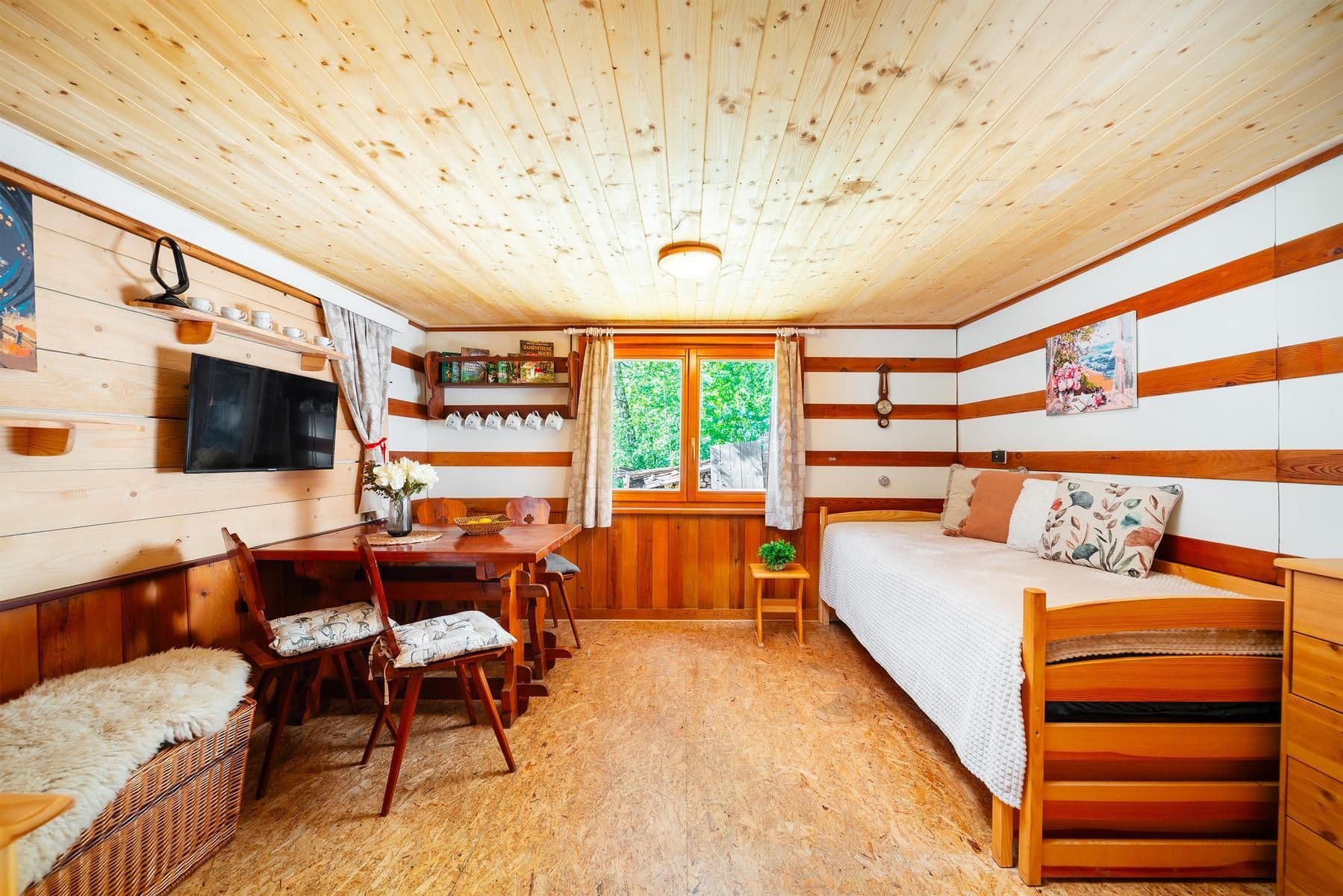 Prodej chaty, chalupy 50 m², pozemek 2.198 m², Strunkovice nad Blanicí, Jihočeský kraj Prodej chaty, chalupy 50 m², pozemek 2.198 m², Strunkovice nad Blanicí, Jihočeský kraj