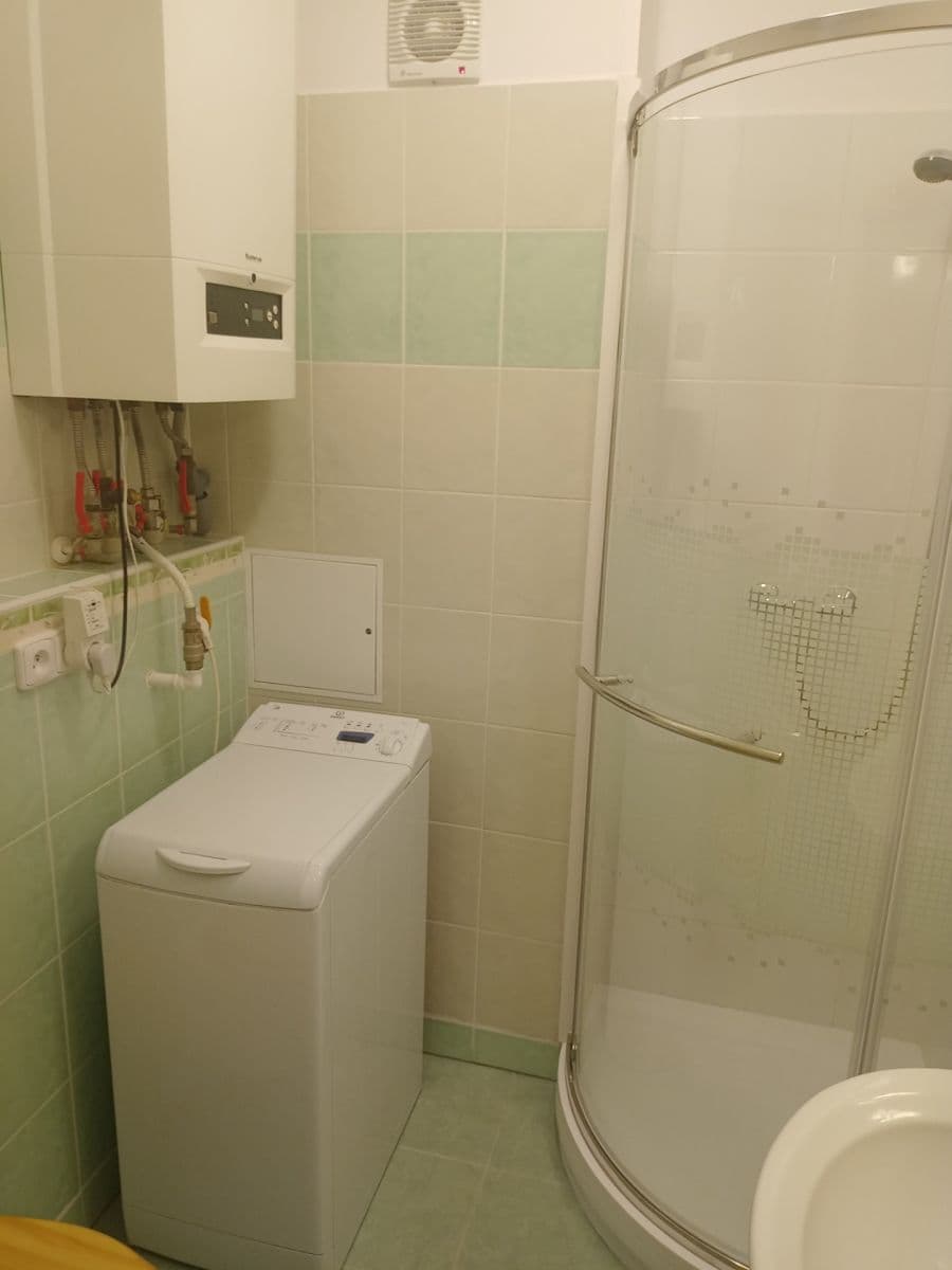 Pronájem bytu 1+kk 35 m², Podveská, Brno, Jihomoravský kraj Pronájem bytu 1+kk 35 m², Podveská, Brno, Jihomoravský kraj