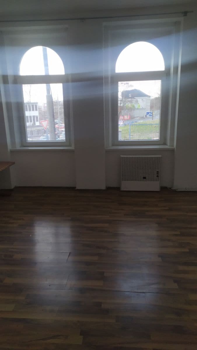 Pronájem bytu 1+1 36 m², Pasteurova, Ústí nad Labem, Ústecký kraj Pronájem bytu 1+1 36 m², Pasteurova, Ústí nad Labem, Ústecký kraj