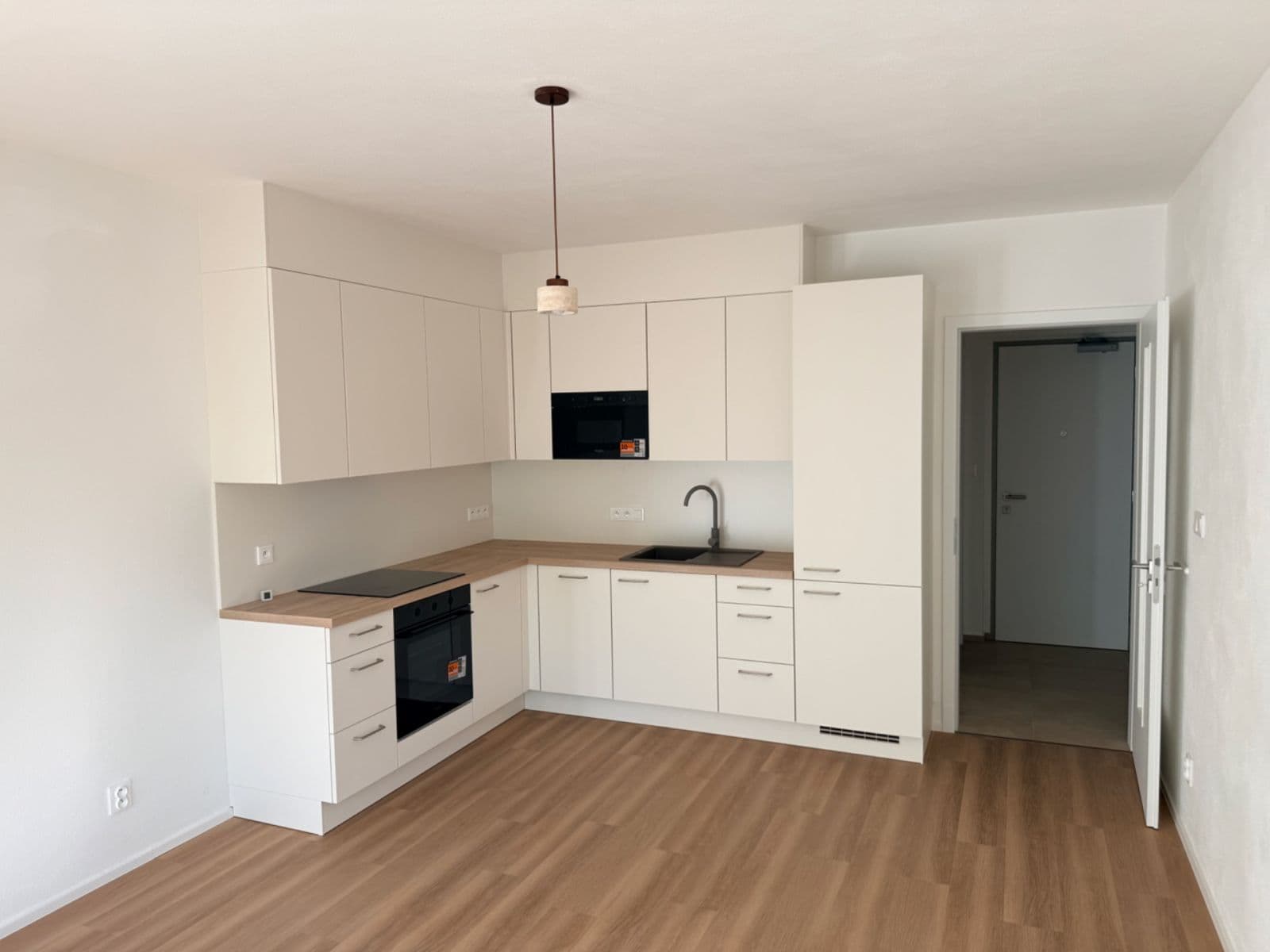Pronájem bytu 2+kk 66 m², Zahradní, Plzeň, Plzeňský kraj Pronájem bytu 2+kk 66 m², Zahradní, Plzeň, Plzeňský kraj
