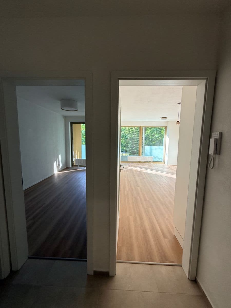 Pronájem bytu 2+kk 66 m², Zahradní, Plzeň, Plzeňský kraj Pronájem bytu 2+kk 66 m², Zahradní, Plzeň, Plzeňský kraj