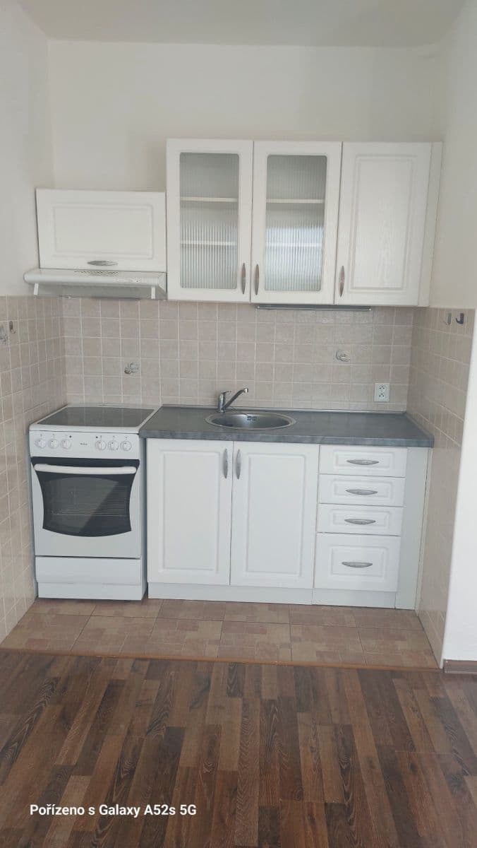 Prodej bytu 2+kk 42 m², Máchova, Stráž pod Ralskem, Liberecký kraj Prodej bytu 2+kk 42 m², Máchova, Stráž pod Ralskem, Liberecký kraj