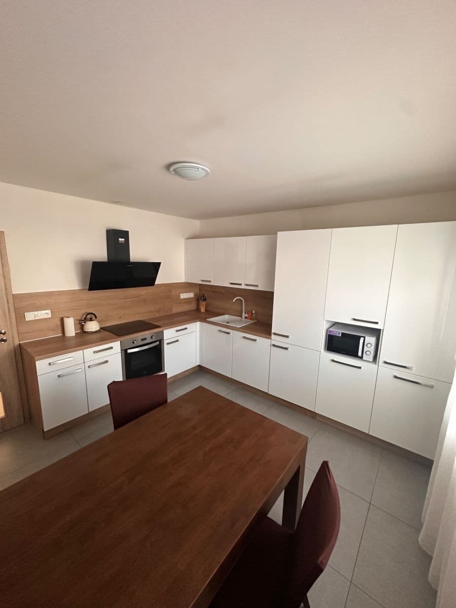 Pronájem bytu 2+1 58 m², Stromořadí, Dobřany, Plzeňský kraj Pronájem bytu 2+1 58 m², Stromořadí, Dobřany, Plzeňský kraj