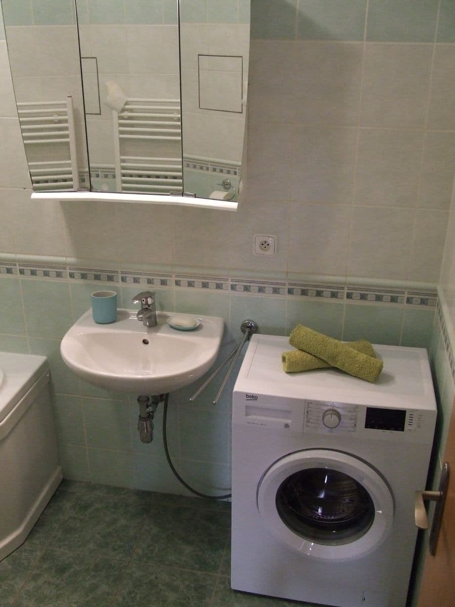 Pronájem bytu 2+kk 74 m², Dalmatská, Úvaly, Středočeský kraj Pronájem bytu 2+kk 74 m², Dalmatská, Úvaly, Středočeský kraj