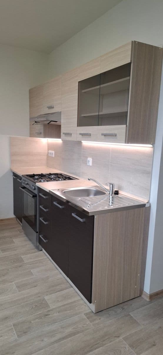 Pronájem bytu 1+1 35 m², Varenská, Ostrava, Moravskoslezský kraj Pronájem bytu 1+1 35 m², Varenská, Ostrava, Moravskoslezský kraj