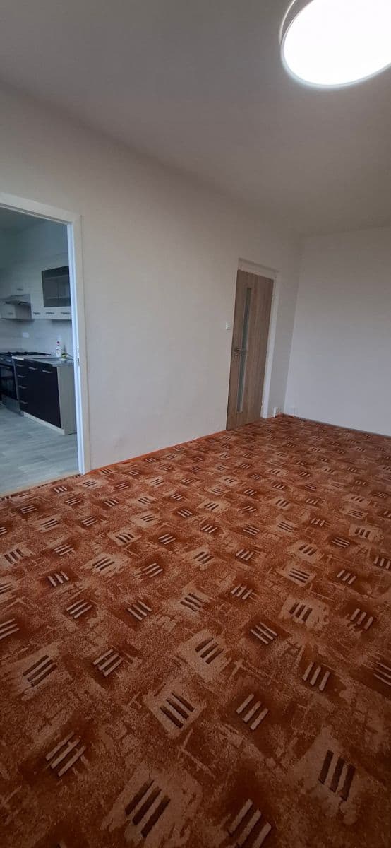 Pronájem bytu 1+1 35 m², Varenská, Ostrava, Moravskoslezský kraj Pronájem bytu 1+1 35 m², Varenská, Ostrava, Moravskoslezský kraj